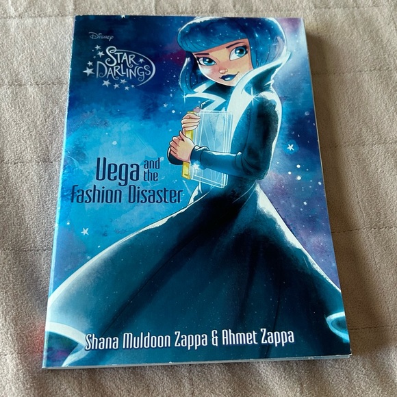 Disney Other - 💙3/$15🆕Disney Star Darlings Book